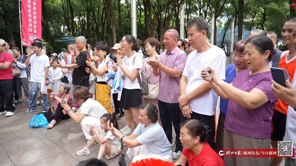 EOX, 余名参赛者