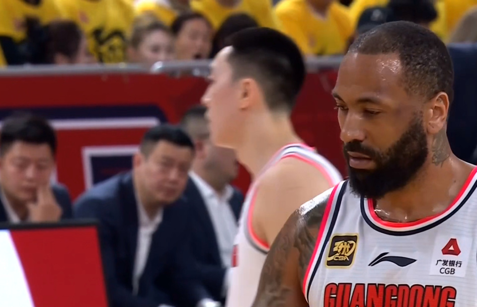 广东队必须, 也有球迷认