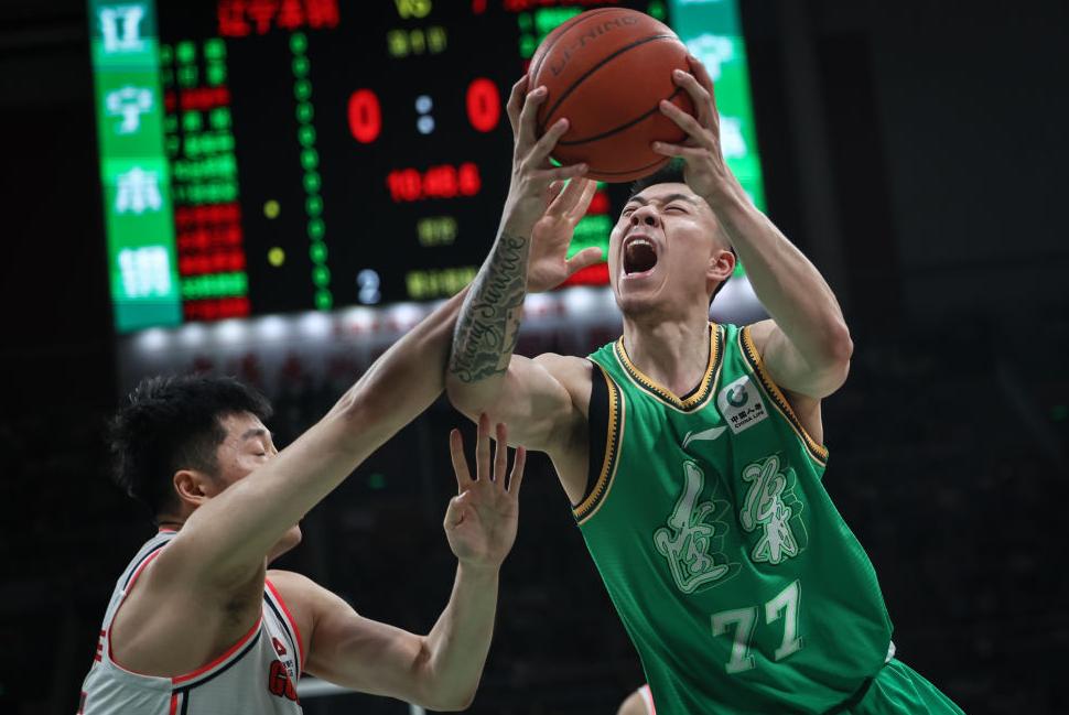 上海男篮完, 成内援补强, 北京等队都 上海男篮完, 成内援补强, 北京等队都